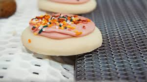 Tapetes de malha de aço inox e em music wire tipo flat-flex direito ou com flexão lateral